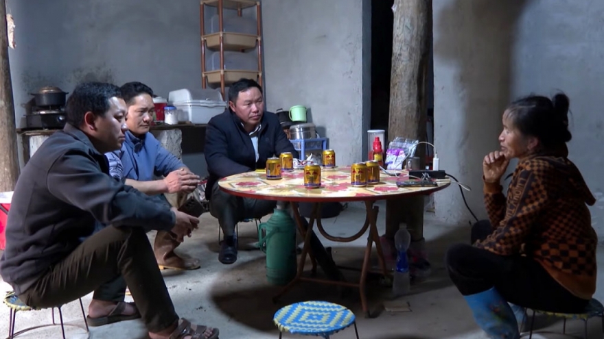 Niềm vui trong những căn nhà mới của hộ nghèo nơi biên giới Lai Châu